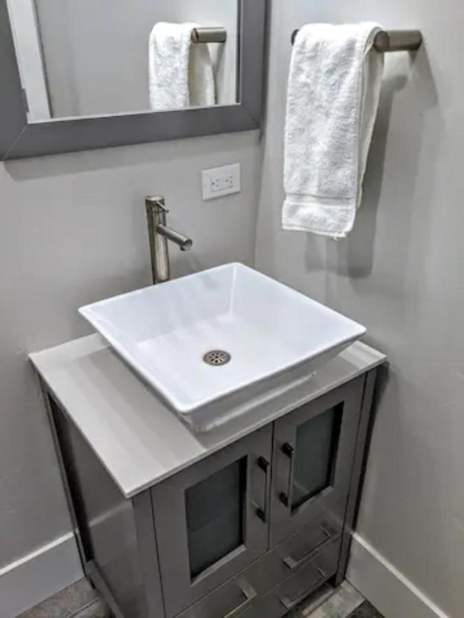 Little Blue Bungalow On Boise'S Bench, Pet Friendly, Fully Fenced Yard With Doggie Door! 2 Miles From Bsu, 5 Minutes From Downtown Boise, Desk And Workstation For Remote Workers, 2 Tv'S Large Walk-In Closet, Good For Mid-Term Stays Eksteriør bilde