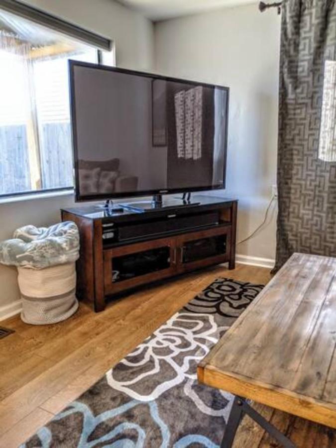 Little Blue Bungalow On Boise'S Bench, Pet Friendly, Fully Fenced Yard With Doggie Door! 2 Miles From Bsu, 5 Minutes From Downtown Boise, Desk And Workstation For Remote Workers, 2 Tv'S Large Walk-In Closet, Good For Mid-Term Stays Eksteriør bilde