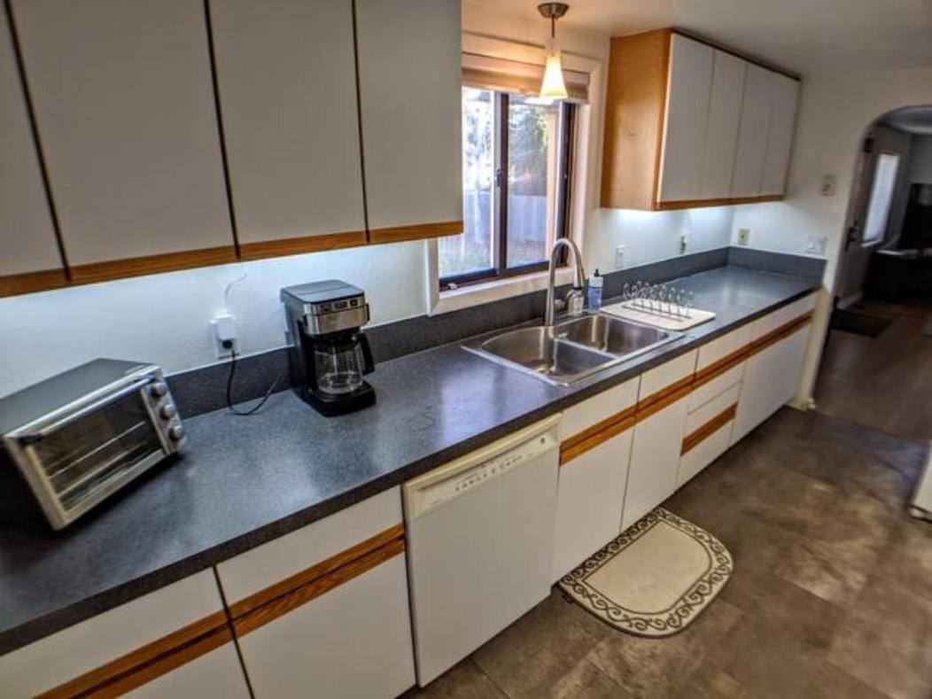 Little Blue Bungalow On Boise'S Bench, Pet Friendly, Fully Fenced Yard With Doggie Door! 2 Miles From Bsu, 5 Minutes From Downtown Boise, Desk And Workstation For Remote Workers, 2 Tv'S Large Walk-In Closet, Good For Mid-Term Stays Eksteriør bilde