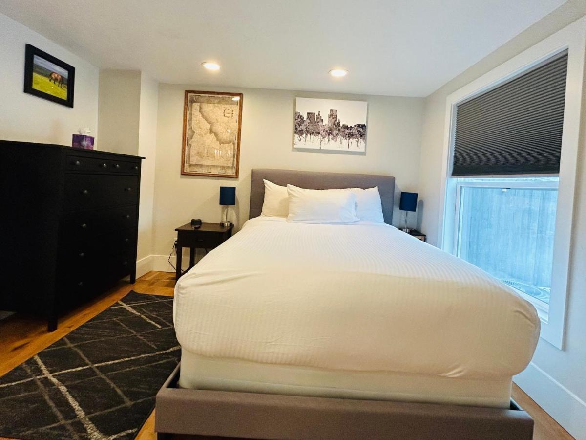 Little Blue Bungalow On Boise'S Bench, Pet Friendly, Fully Fenced Yard With Doggie Door! 2 Miles From Bsu, 5 Minutes From Downtown Boise, Desk And Workstation For Remote Workers, 2 Tv'S Large Walk-In Closet, Good For Mid-Term Stays Eksteriør bilde