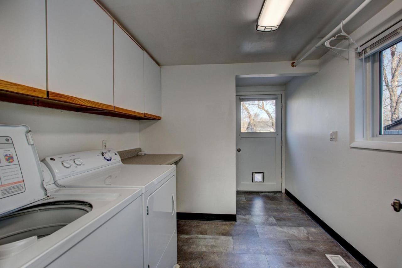 Little Blue Bungalow On Boise'S Bench, Pet Friendly, Fully Fenced Yard With Doggie Door! 2 Miles From Bsu, 5 Minutes From Downtown Boise, Desk And Workstation For Remote Workers, 2 Tv'S Large Walk-In Closet, Good For Mid-Term Stays Eksteriør bilde